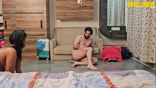 Roshnisexy Desi Wife Shows Off Big Ass to Husband Sex